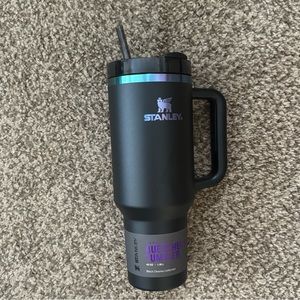Stanley The Black Chroma Collection Flowstate Quencher 40oz Tumbler